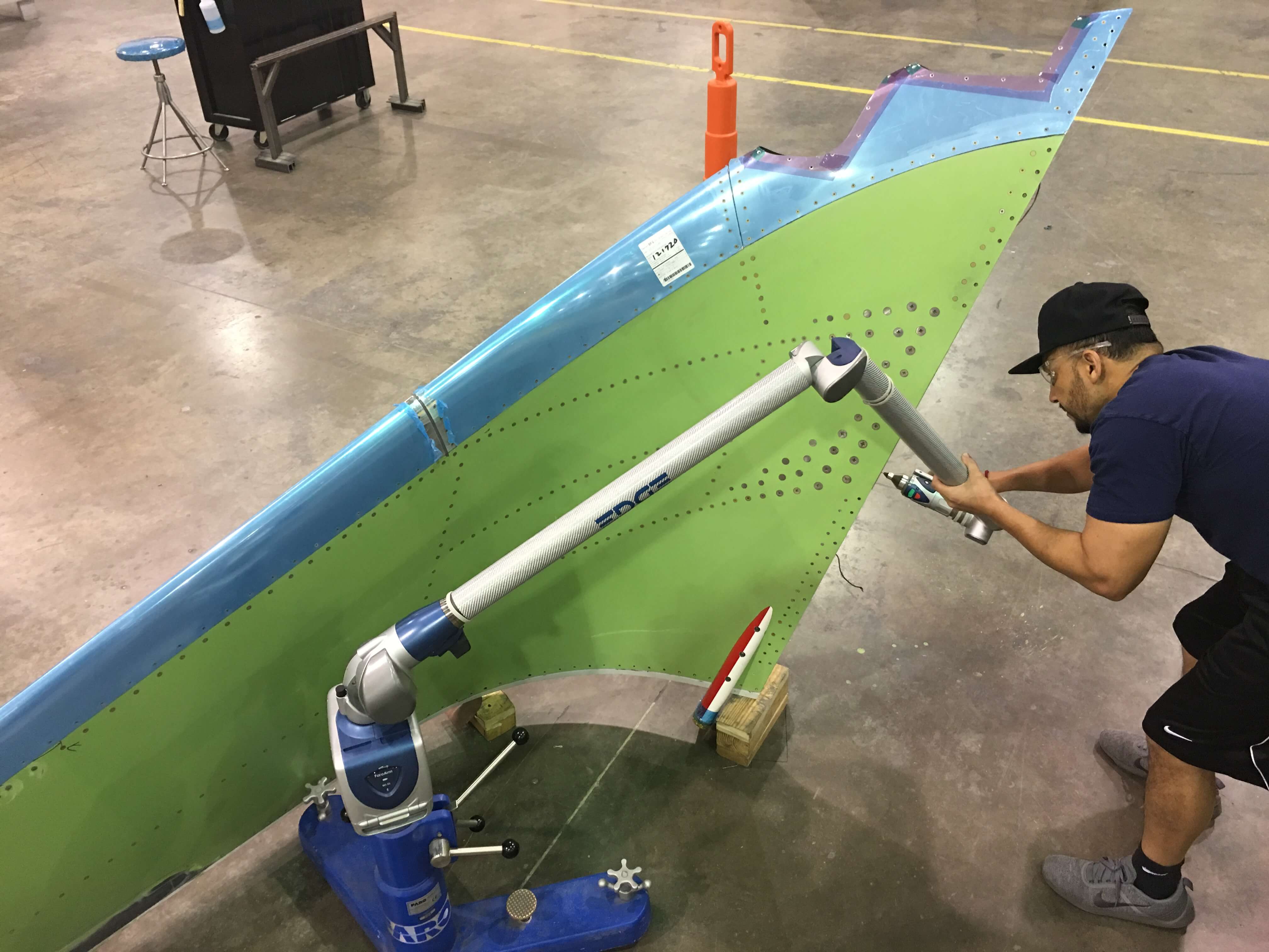 B737 Winglet having the Contour inspection preformed before going to paint